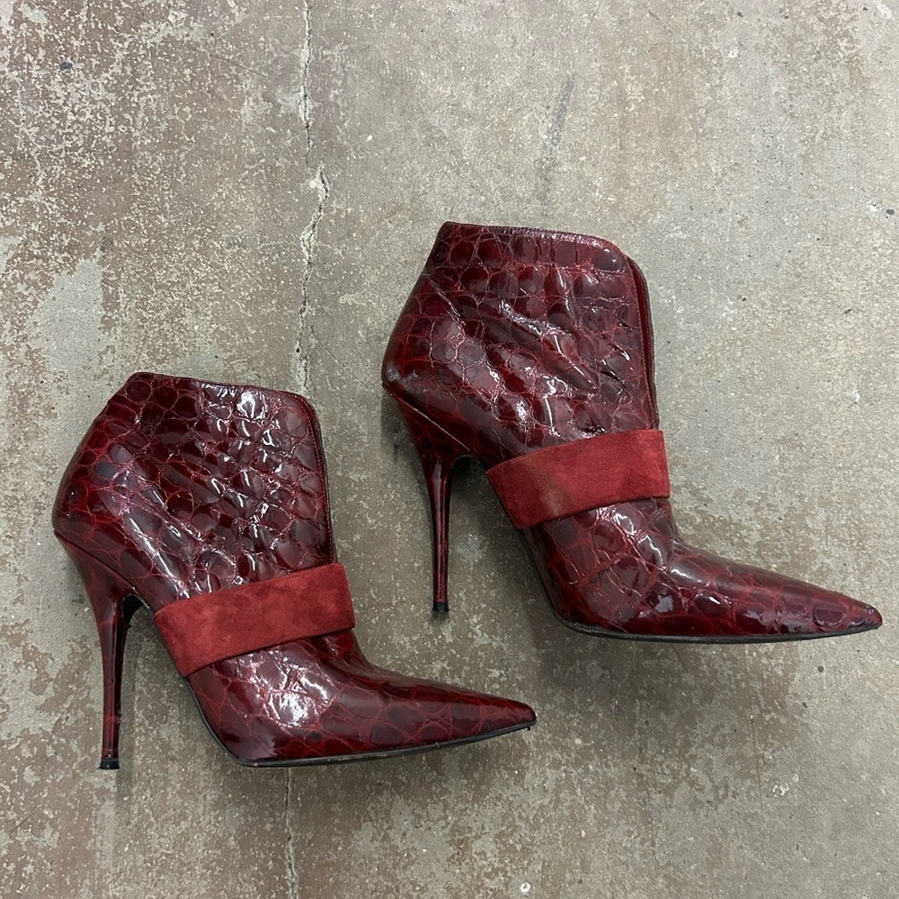 Aldo burgundy croc embossed Red Ankle Boots pointy toe